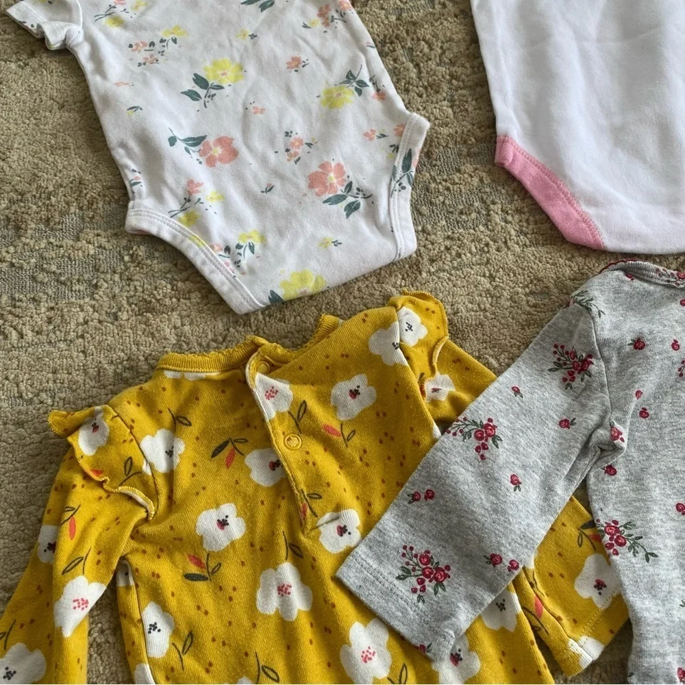 Carter’s 3 Month Baby Girl Bundle of Onesies Floral Cotton Snap Closure